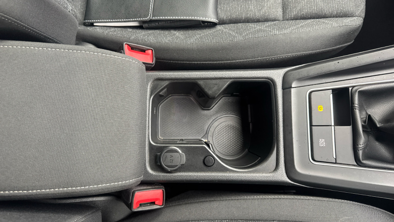 Volkswagen Golf 1.5 TSI Life 5dr Petrol Hatchback